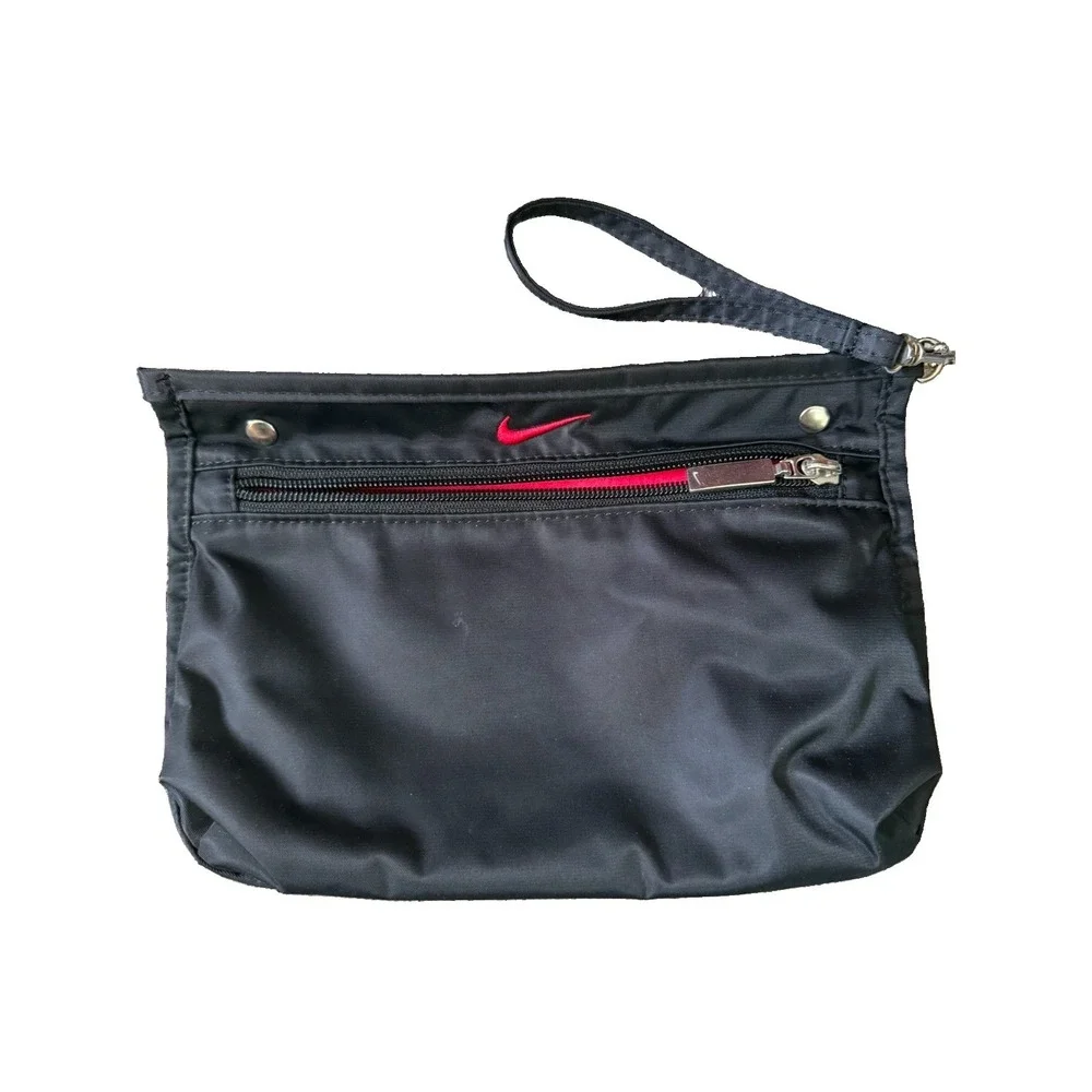 Nike Herringbone Duffel Bag Gym Carryon Overnight Black White Travel Purse Wrist